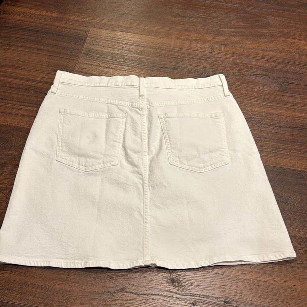 J.Crew NWT White Denim MIDI Skirt. - Picture 4 of 7